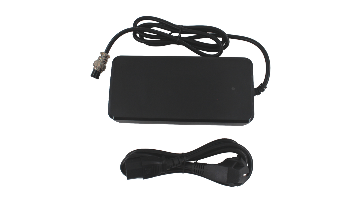 GT2000 lader 54,6V 4,5A